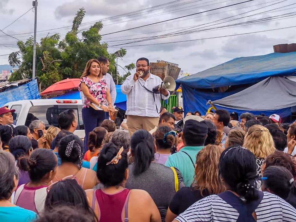 Valida gobierno de Evelyn Salgado padrón de locatarios y arrendatarios afectados por el incendio en el Mercado Central de Acapulco
