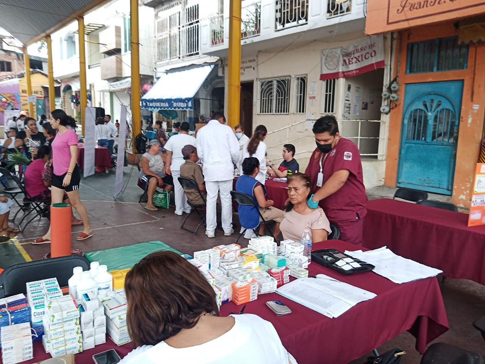 Lleva DIF Guerrero Brigada de Servicios Asistenciales gratuitos en Juan R. Escudero