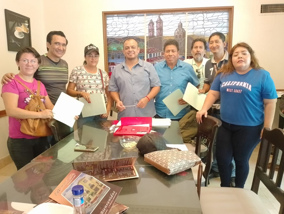 Gobierno de Guerrero entrega pólizas de seguro de vida a periodistas en muestra de solidaridad