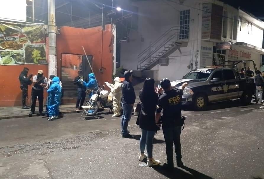 Ex regidor perredista y su primo son asesinados a balazos en taquería de Chilpancingo