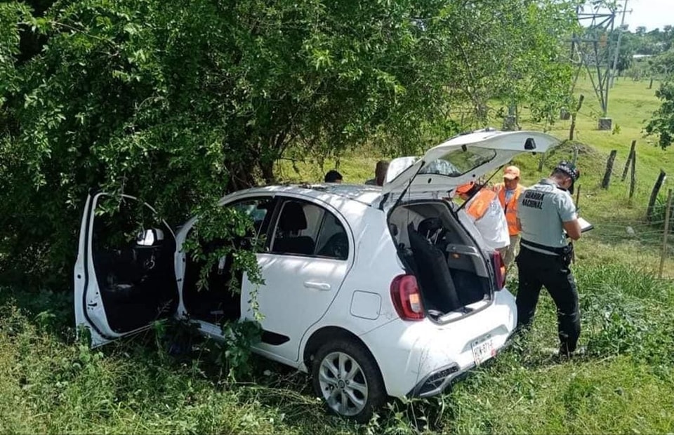 Muere una mujer en accidente en Tecpan