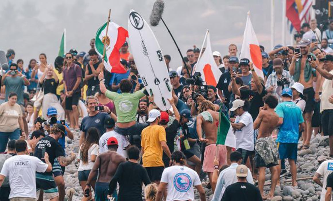 Alan George Cleland Quiñonez primer surfista mexicano en clasificar a los Juegos Olímpicos de París 2024