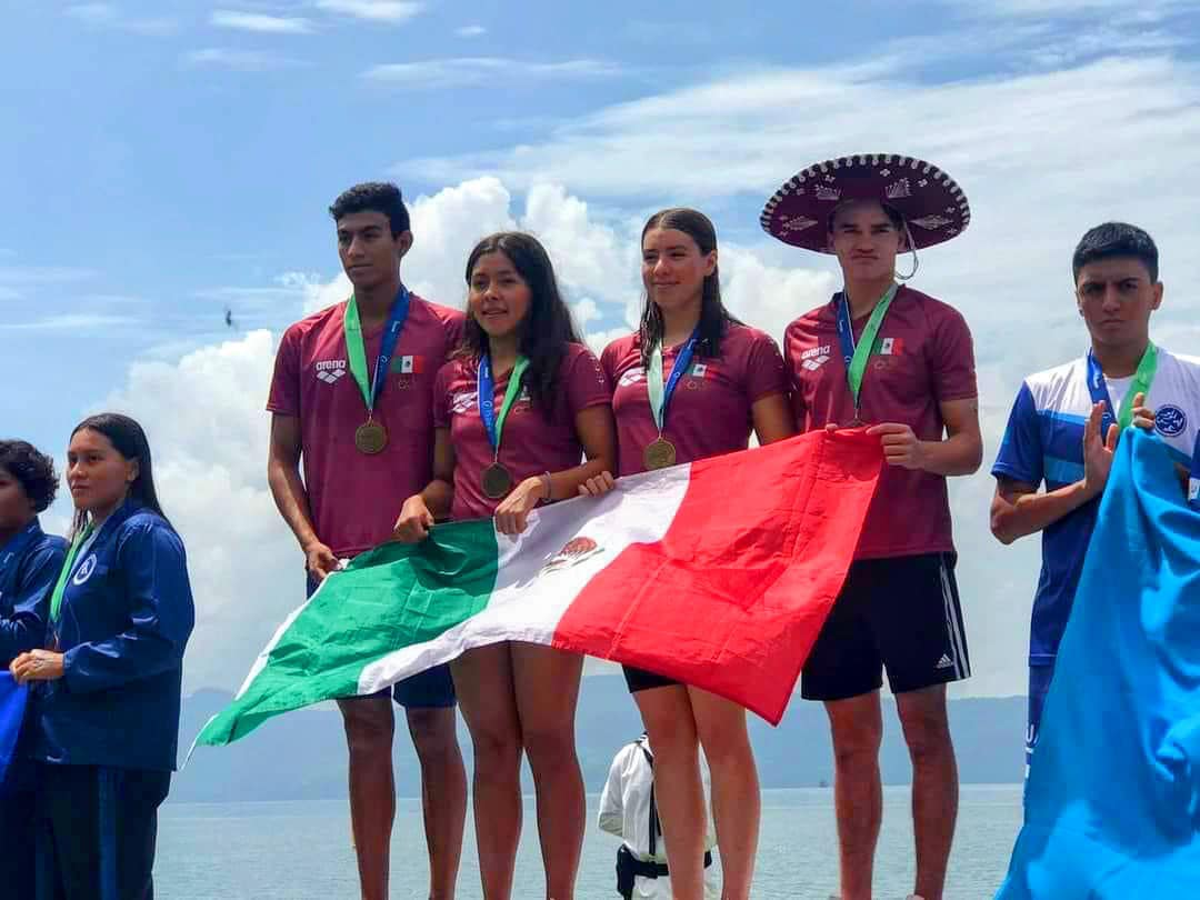 Joven atoyaquense triunfa en natación en los Juegos Centroamericanos y del Caribe 2023
