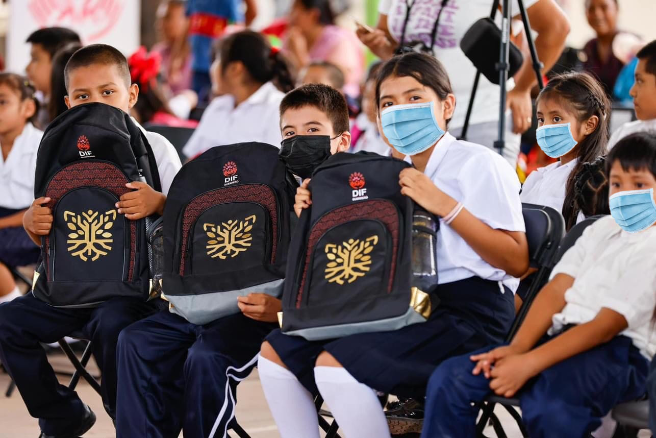 Programa «Educando para Transformar» impulsa la educación y la economía de las familias en Guerrero