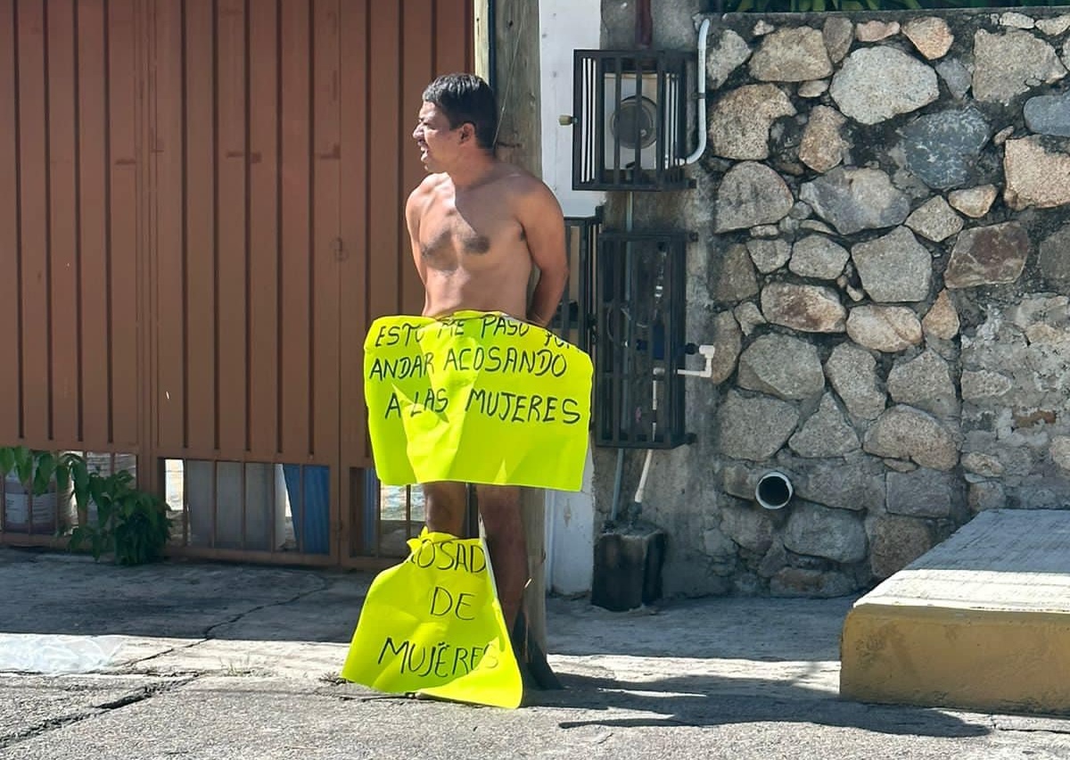 Por estar acosando a mujeres, dejan a un hombre desnudo y amarrado en colonia de Acapulco