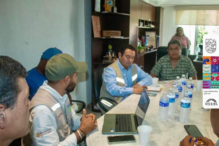 Reunión de trabajo en Coyuca de Benítez: evaluación de avances en bienestar tras el paso de «Otis»