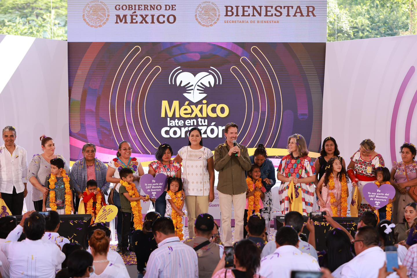 La inauguración del CRIT Tlapa se vio empañada por el retraso presidencial y tensiones con la CETEG