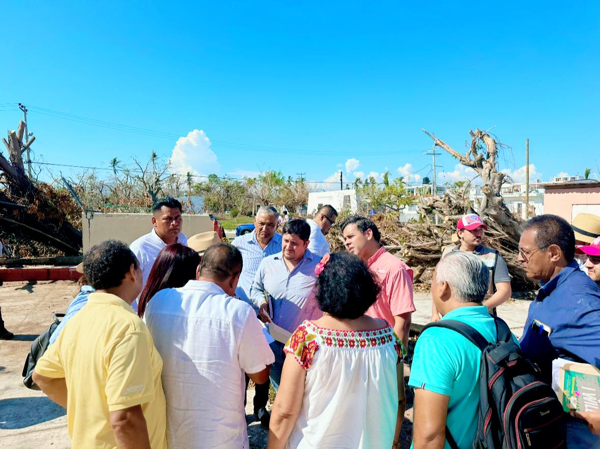 Autoridades Educativas Supervisan Escuelas Afectadas en Acapulco tras Huracán Otis