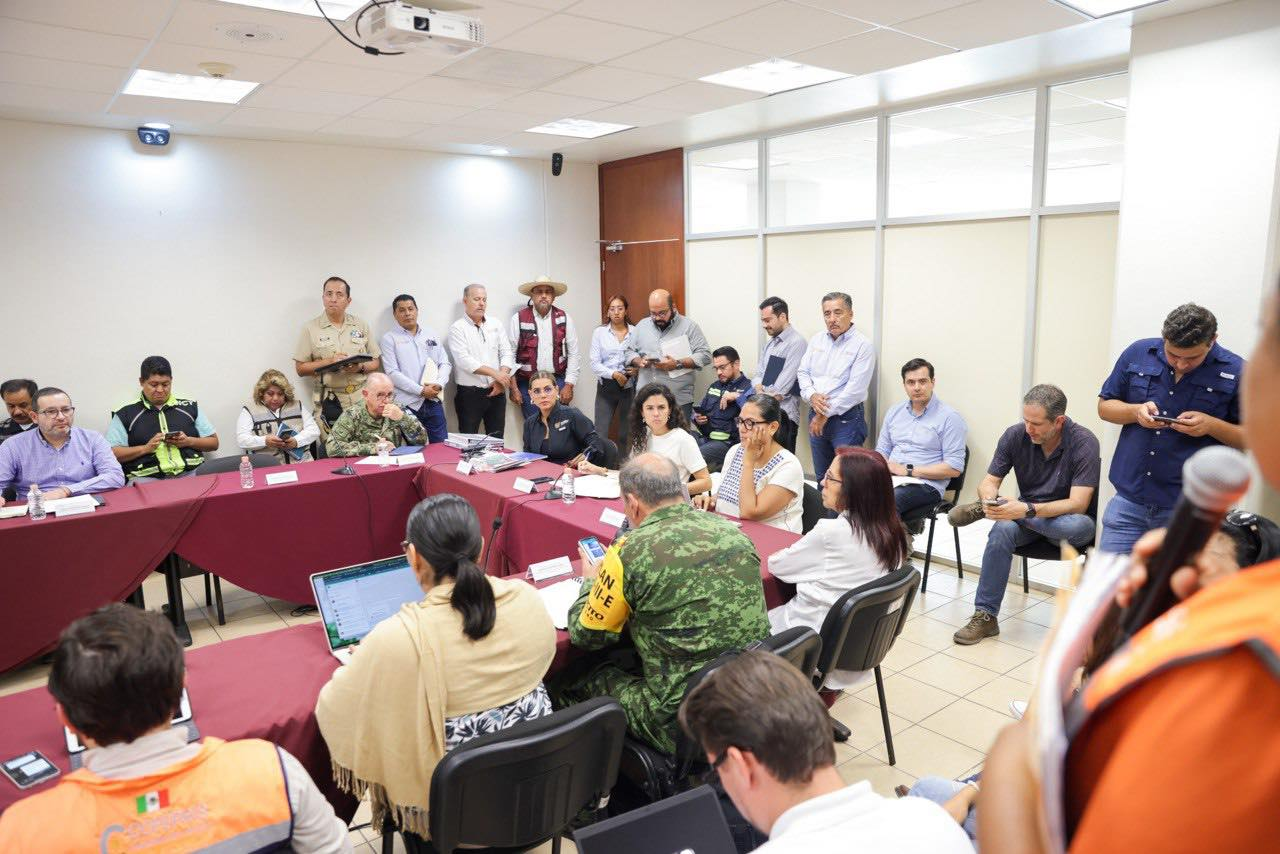 Para analizar avances en la reconstrucción se reunieron la gobernadora Evelyn Salgado y la Secretaria de Gobernación