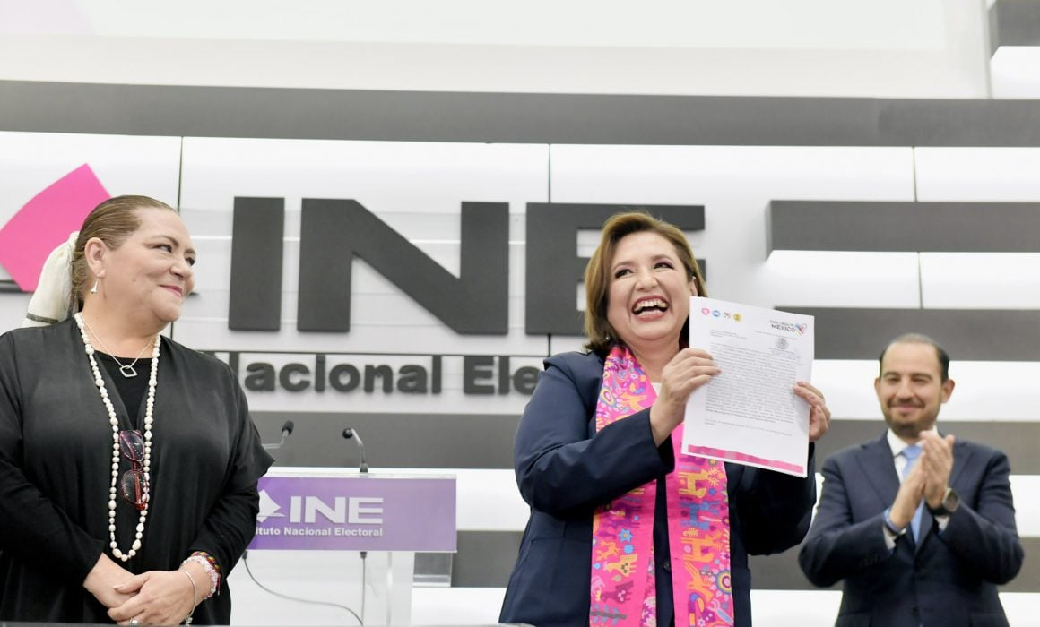 Xóchitl Gálvez oficializa candidatura presidencial con críticas a AMLO y Sheinbaum