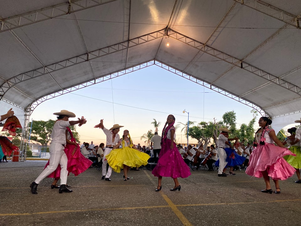 Ofrece espectacular concierto la Orquesta Filarmónica de Acapulco y el ballet folclórico Rarámuri