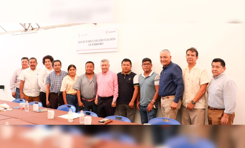 Autoridades educativas y municipales se reúnen para abordar temas educativos en Guerrero