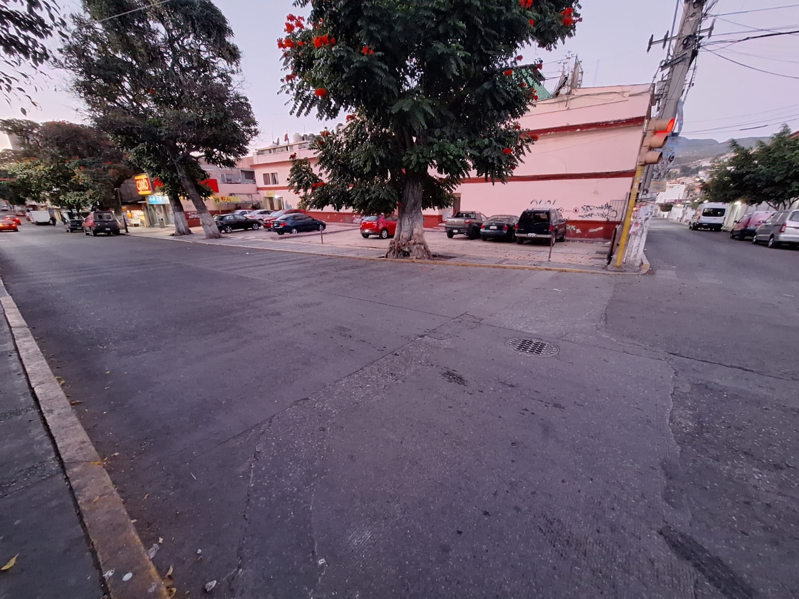 Transporte público paralizado tras ola de violencia en la capital del estado