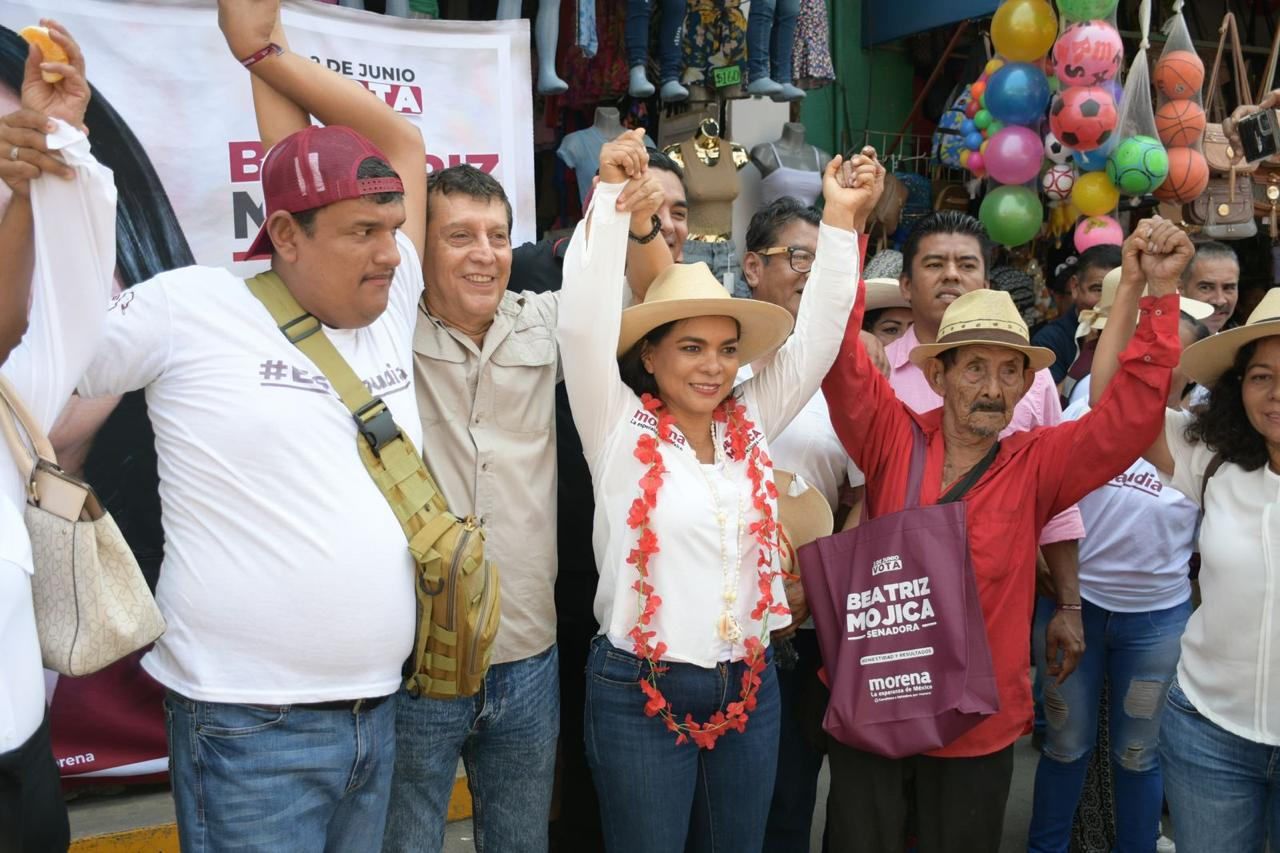 Beatriz Mojica Morga llama a la paz y el desarrollo desde Atoyac de Álvarez