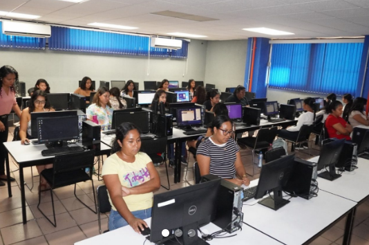 Inicia programa «Tecnolochicas Guerrero» para fomentar participación de mujeres en STEM