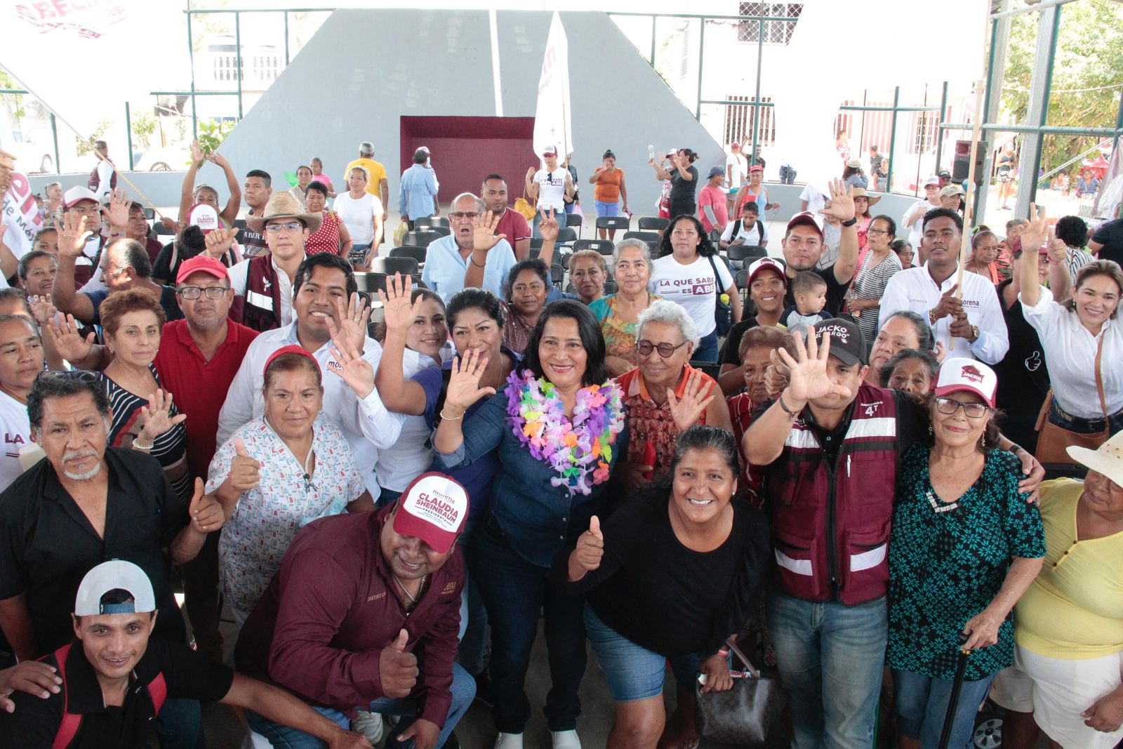 Respaldan vecinos de Arroyo Seco proyecto de Abelina López Rodríguez