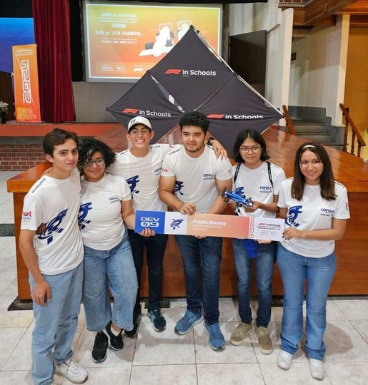 Estudiantes de la Preparatoria Loyola del Pacífico destacan en Desafío Regional de Fórmula 1 in School 2024