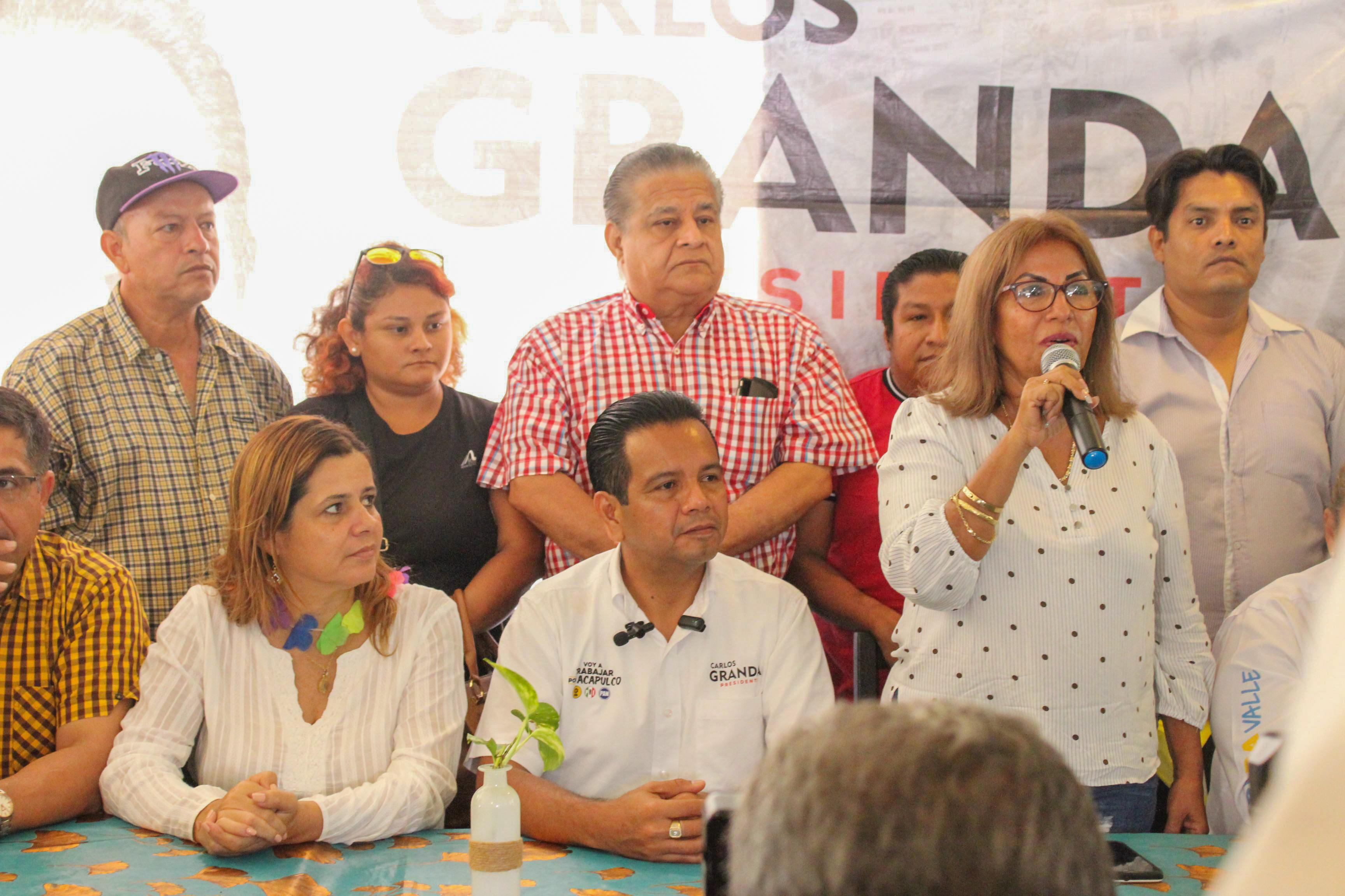 Rosa María Aguilar Miranda se suma a la candidatura de Carlos Granda para alcalde de Acapulco