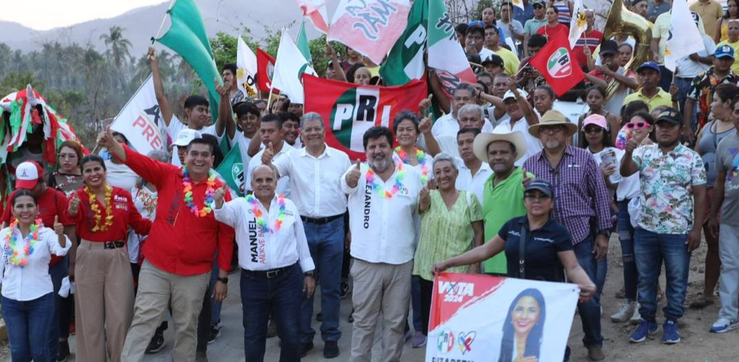 Manuel Añorve Baños promueve unidad y compromiso en encuentros en Atoyac de Álvarez y Coyuca de Benítez