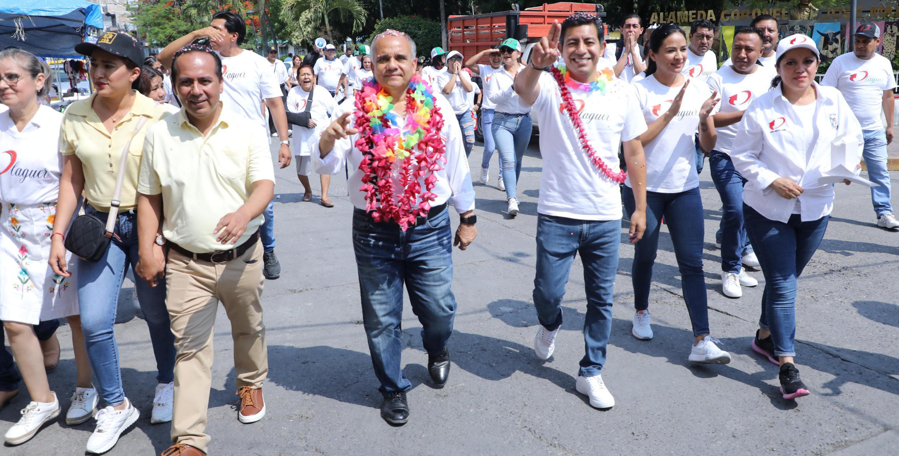 Manuel Añorve y su equipo recorrieron el Mercado de Zumpango del Río
