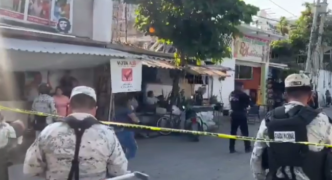 Asesinan a un hombre en una paletería de la colonia Icacos