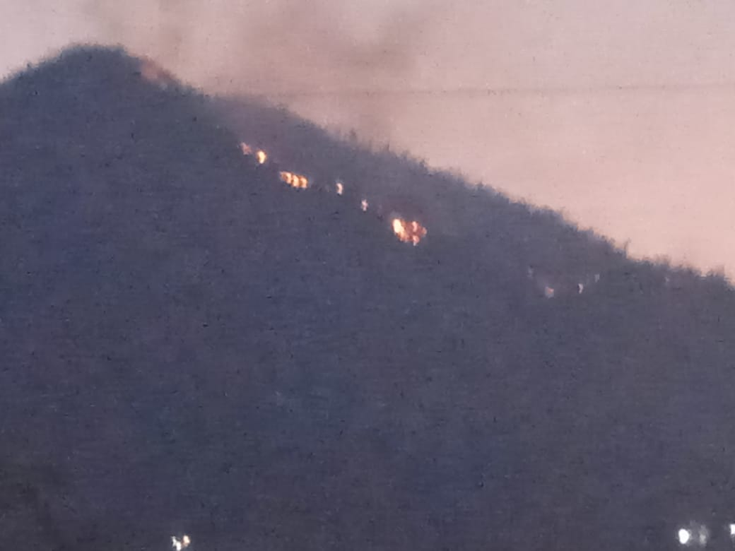 Atiende el gobierno municipal dos incendios en Acapulco