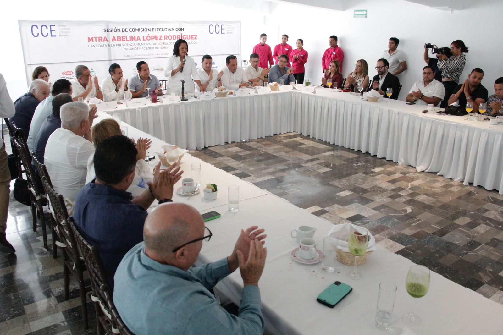 Abelina López Rodríguez Recibe Reconocimiento del Consejo Coordinador Empresarial de Guerrero