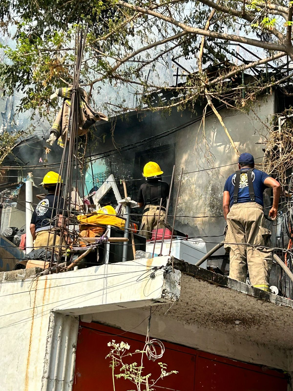 Incendio en colonia Bella Vista deja daños parciales en vivienda