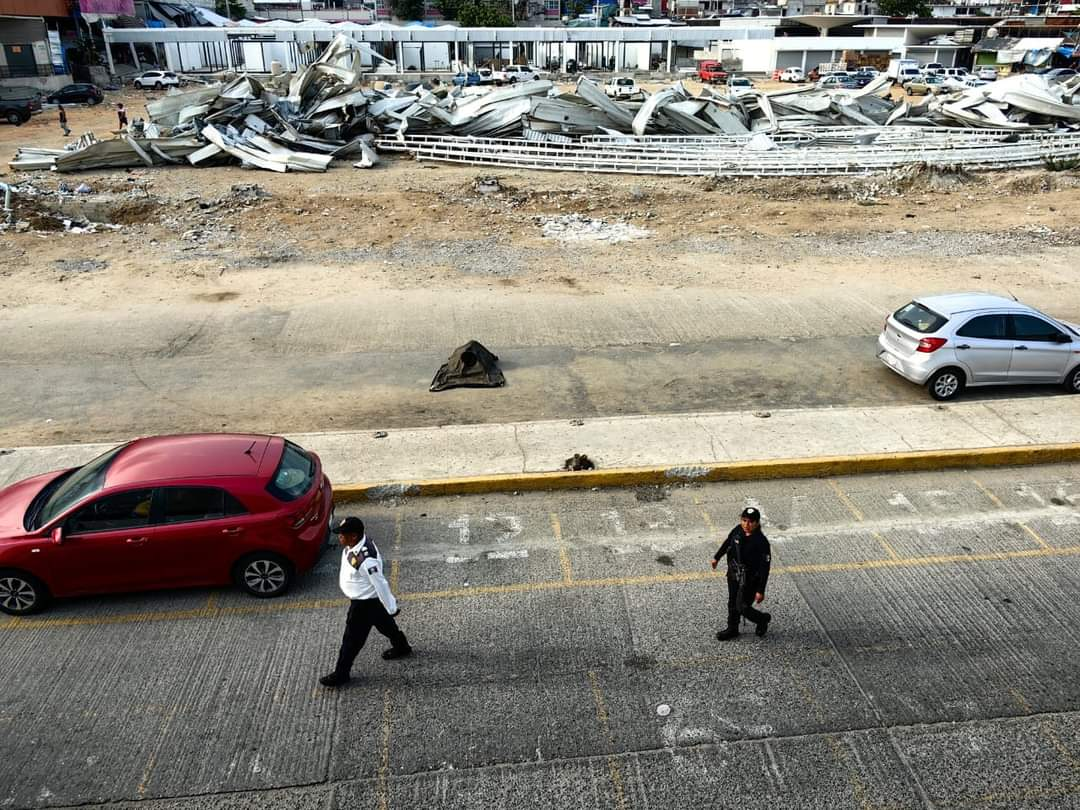 Macabro hallazgo en una hielera sobre la avenida Diego Hurtado de Mendoza