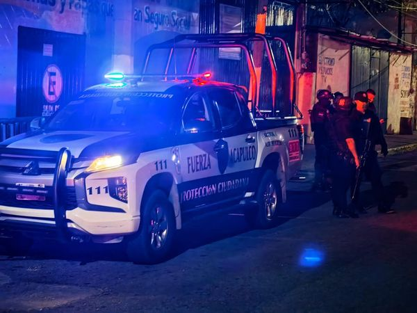 Hombre herido a balazos en la calzada Pie de la Cuesta en Acapulco