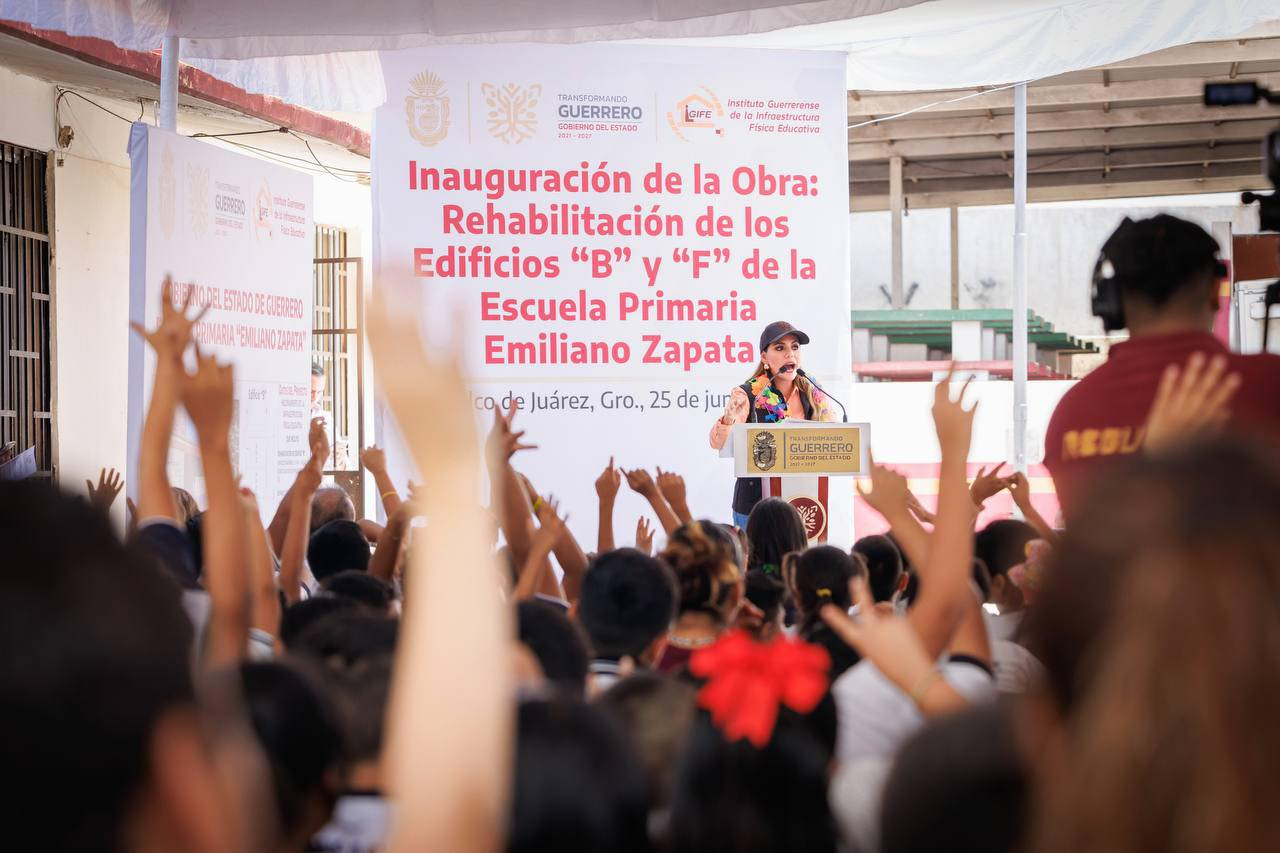 Gobernadora Evelyn Salgado Pineda inaugura rehabilitación de edificios en primaria Emiliano Zapata