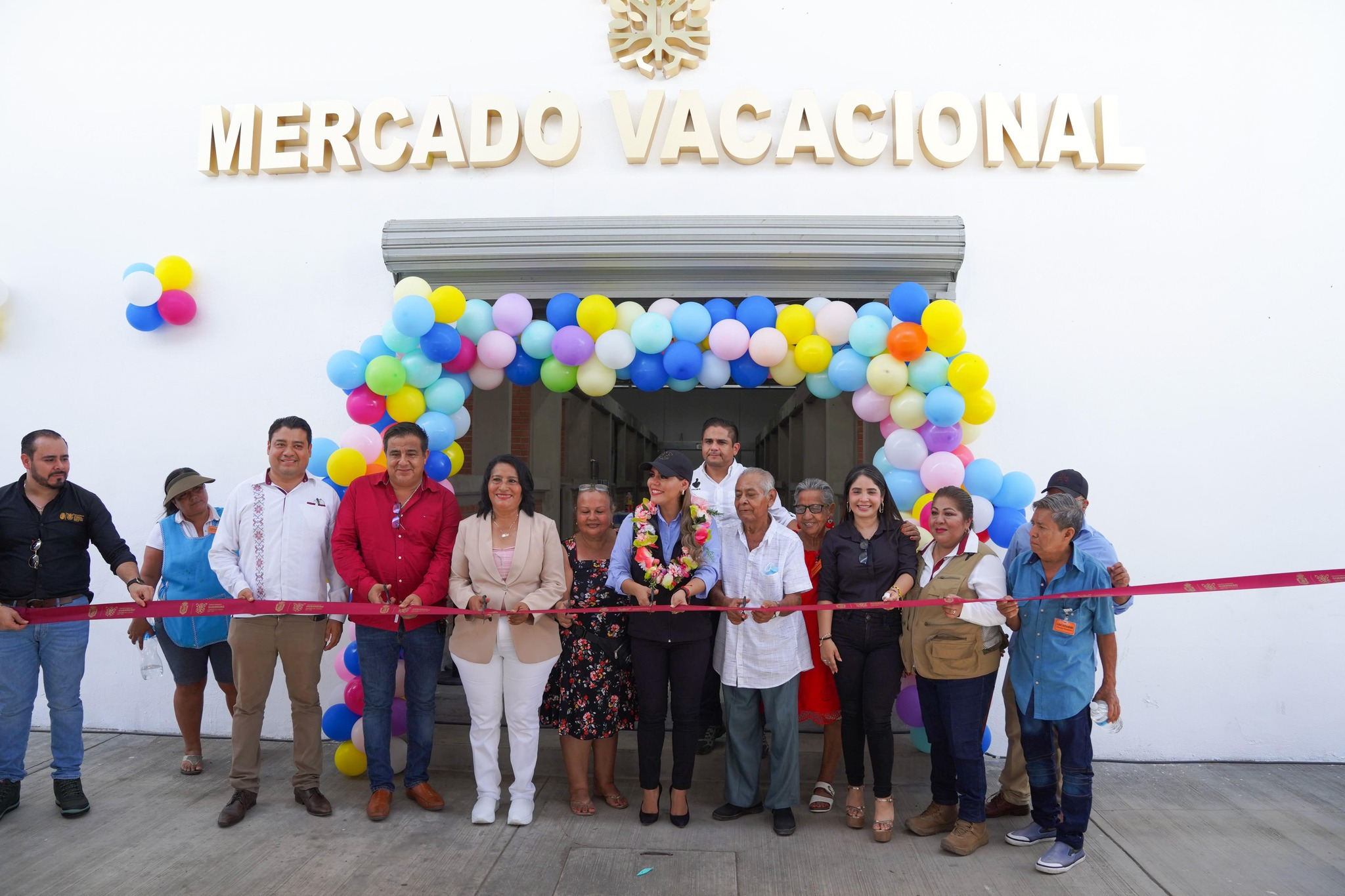 Inauguran mercado Vacacional en Acapulco con inversión de 10 millones de pesos