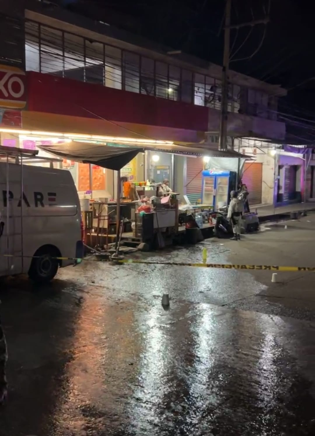 Ataque armado deja tres personas heridas en taquería de la colonia progreso en Acapulco