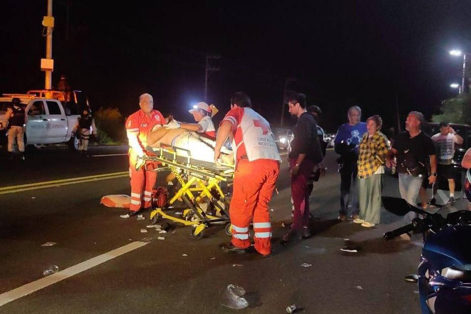 Accidente vial en Acapulco deja dos lesionados, incluido un menor de edad