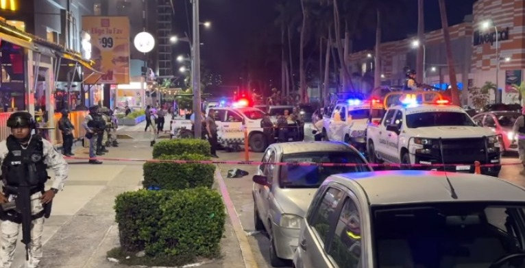 Arrojan cabeza humana en la avenida Costera Miguel Alemán en Acapulco