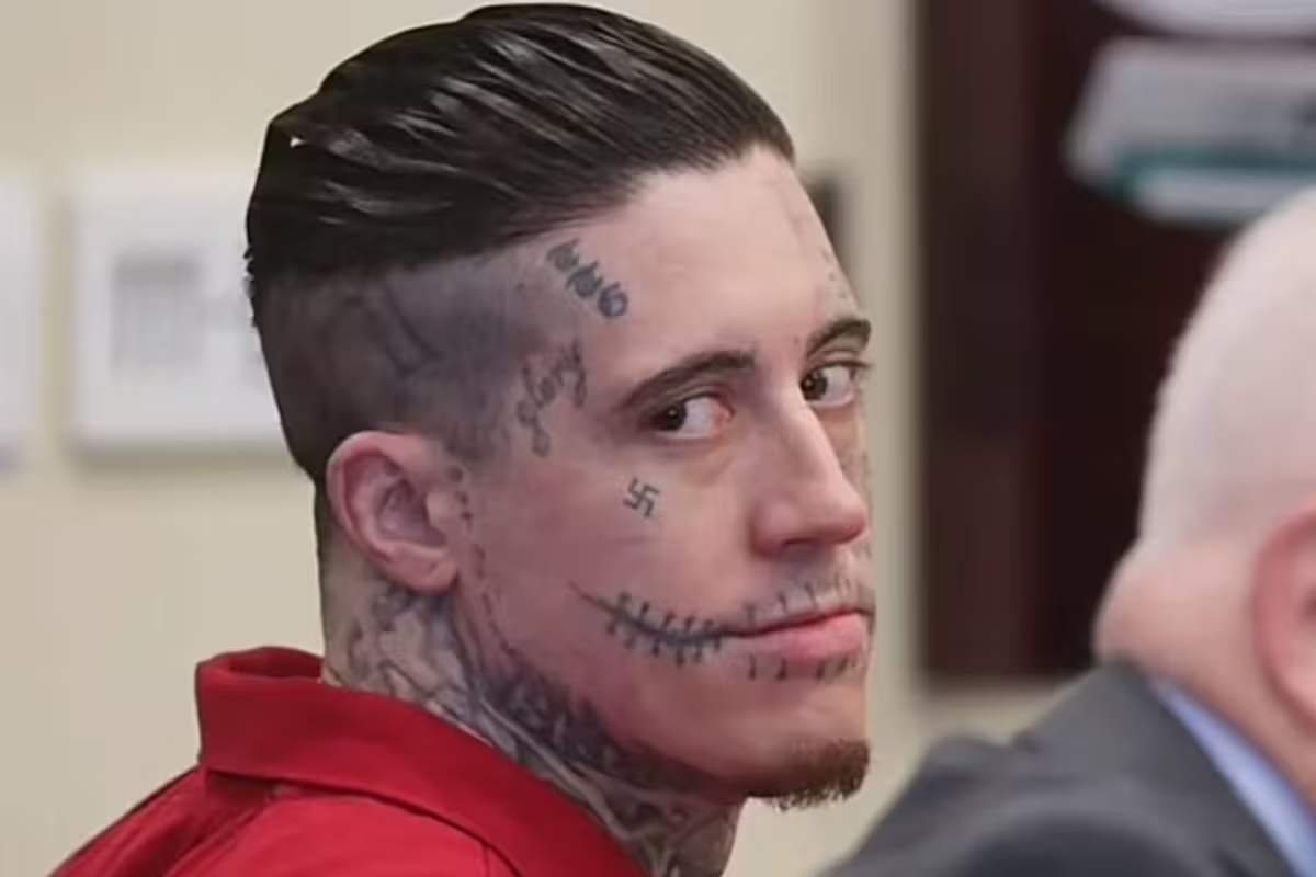 Wade Wilson es condenado a muerte por graves delitos y crímenes; grupo de mujeres piden que lo perdonen por «guapo»