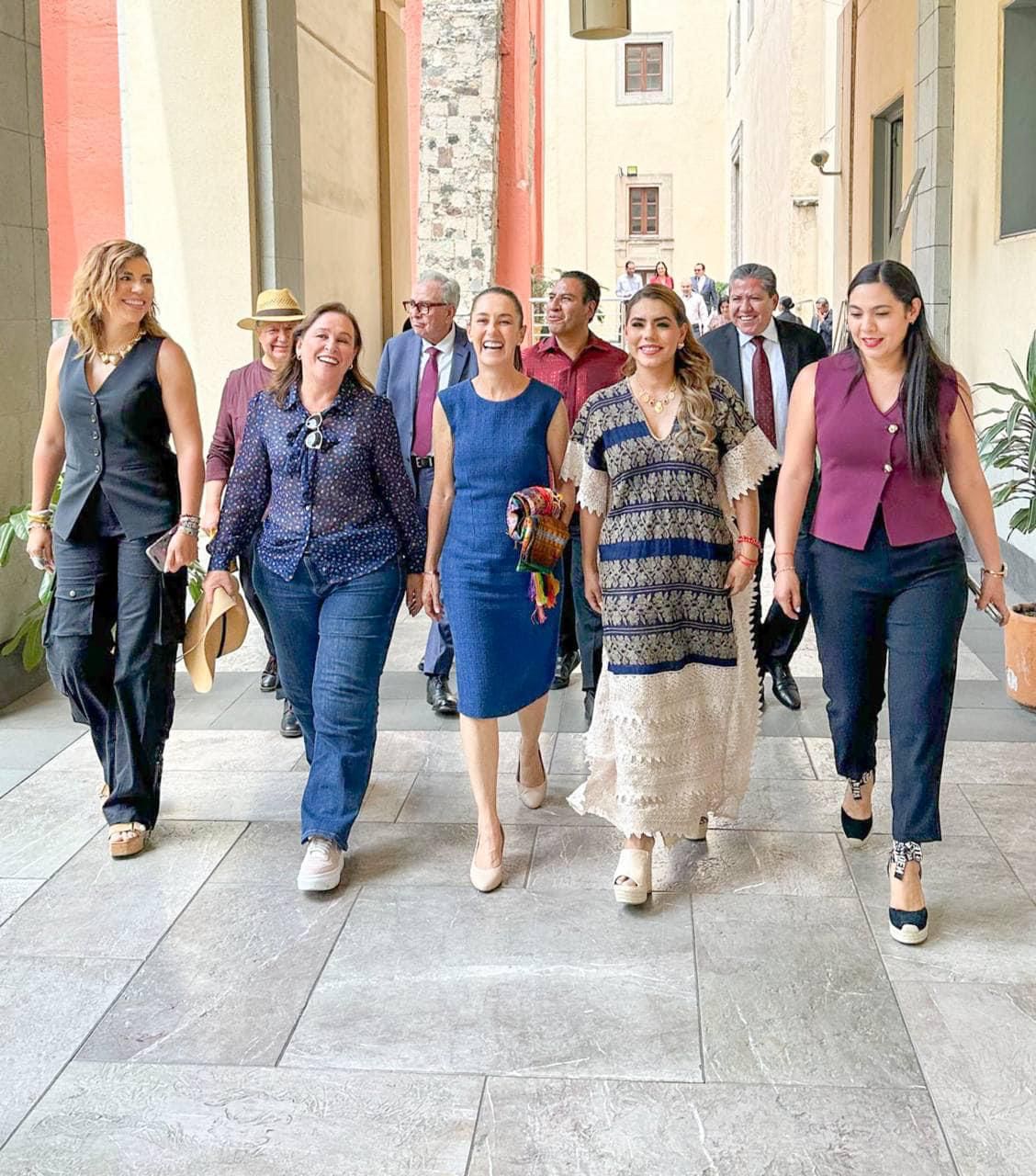 Invitados a Informe de AMLO se reúnen con Claudia Sheinbaum