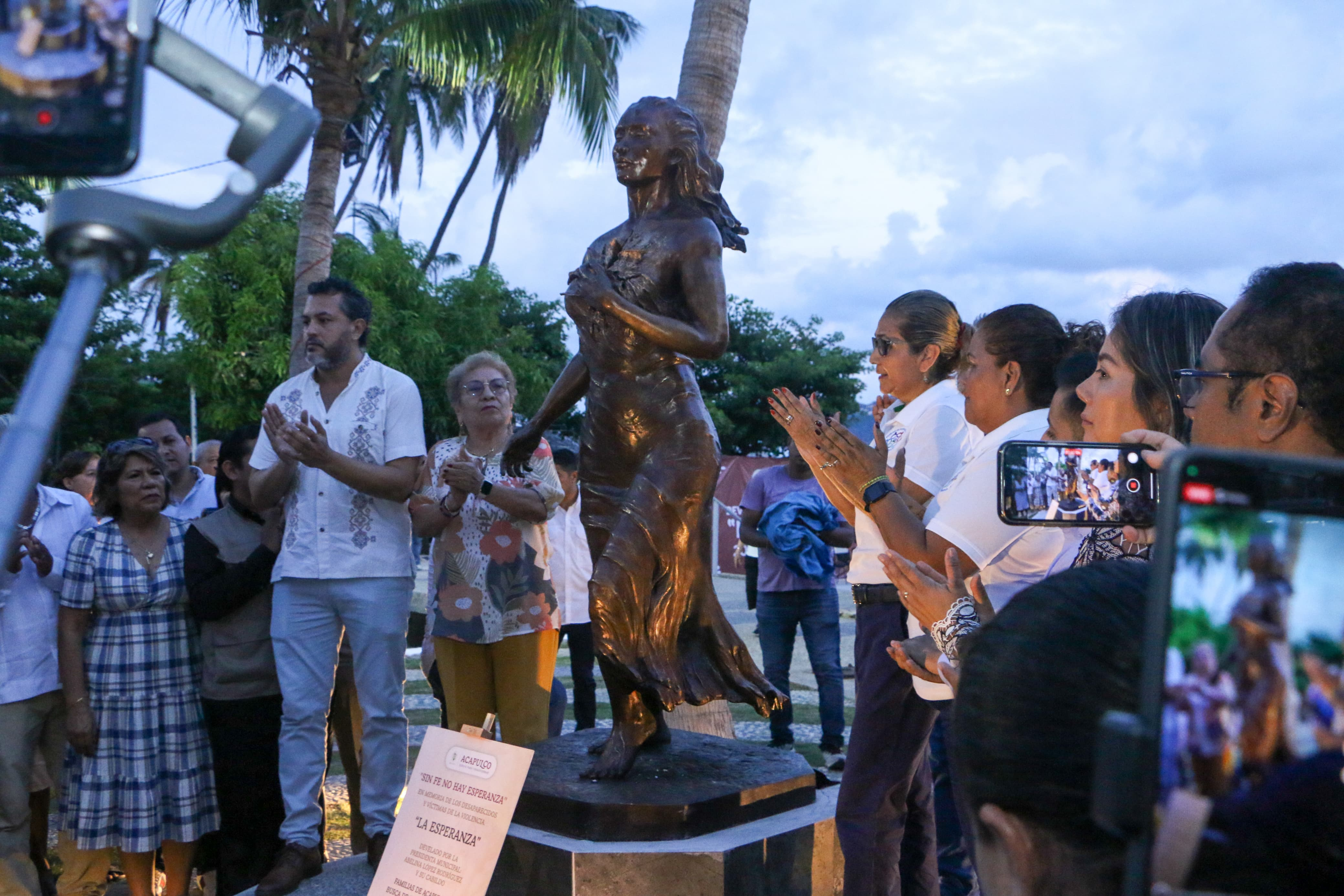 Inauguran antimonumento en Acapulco en memoria de personas desaparecidas