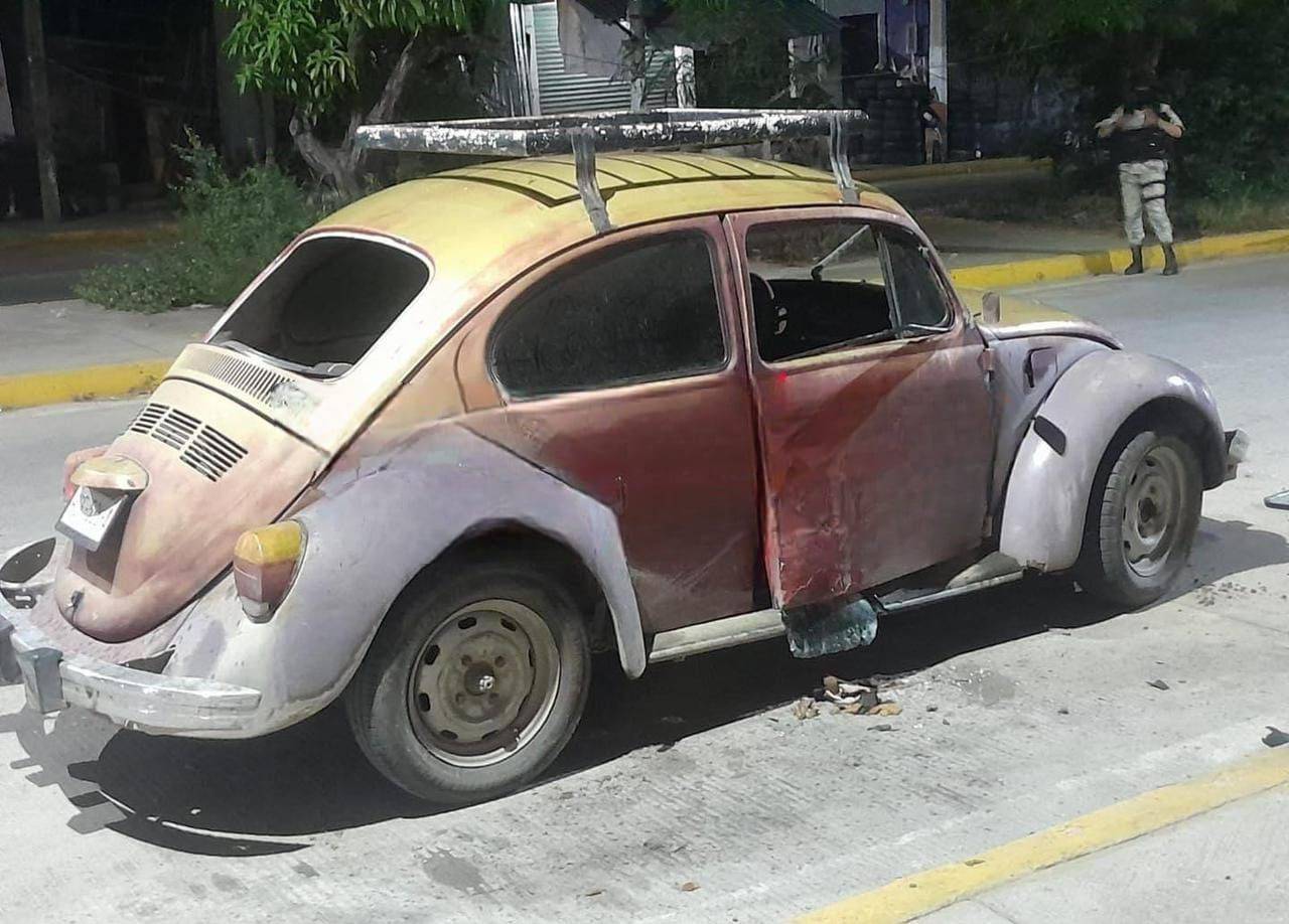 Dejan vehículo con tres bombas molotov cerca de MP en la zona conurbada de Acapulco; uno de ellas explotó