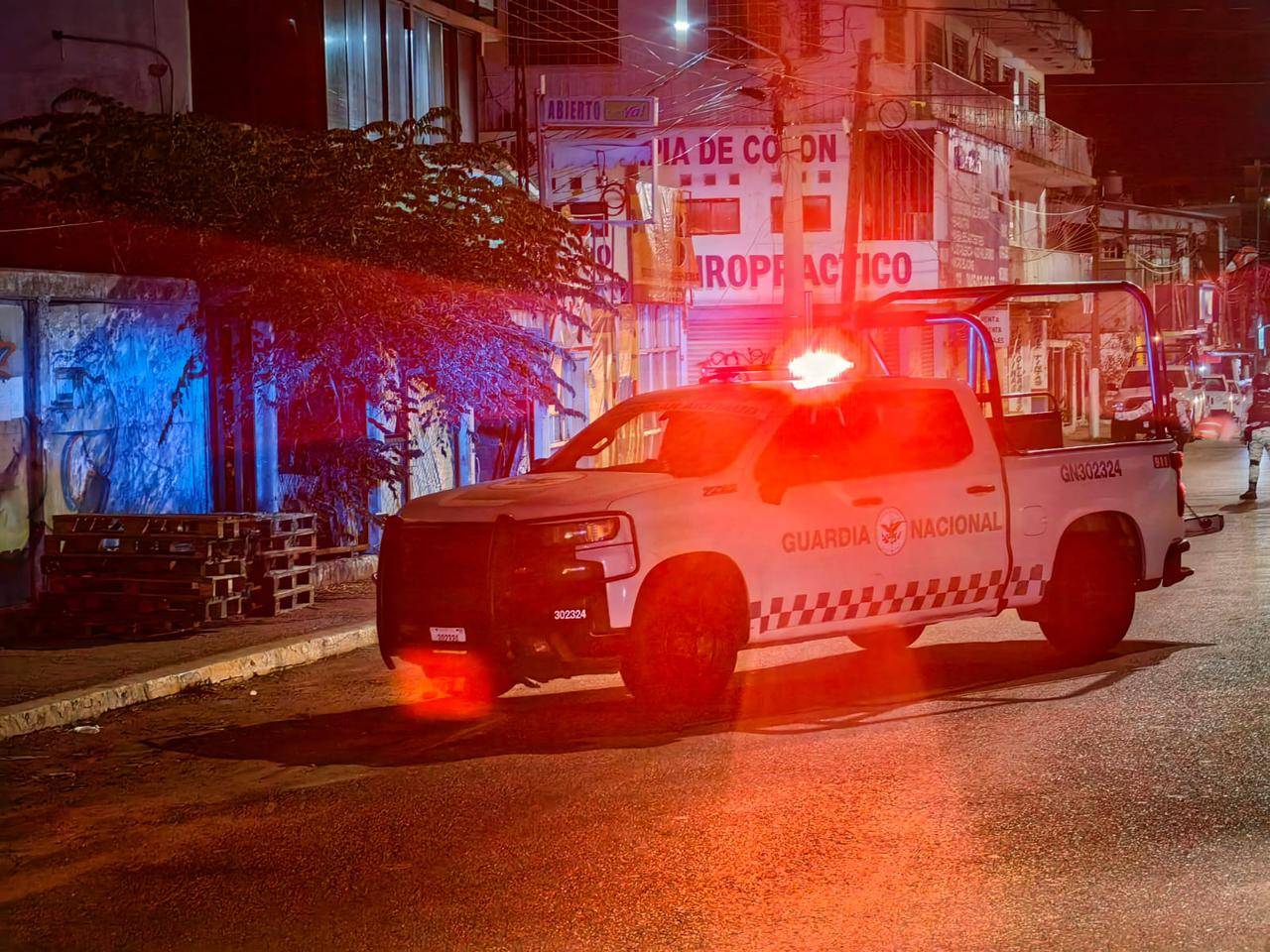 Hieren con arma de fuego a un hombre y un menor de edad en el fraccionamiento Libertadores, en Acapulco