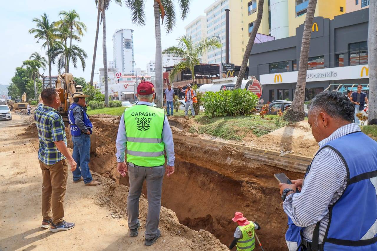 Instruye gobernadora Evelyn Salgado redoblar esfuerzos en las obras de renovación de colectores sanitarios en Acapulco