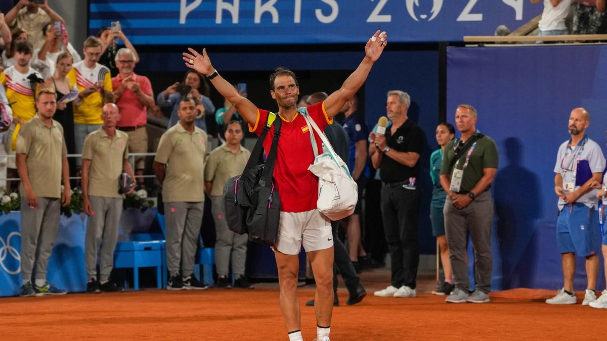 Rafael Nadal guarda su raqueta y se retira del tenis profesional