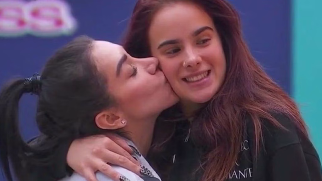 Gala Montes y Karime Pindter ya son novias