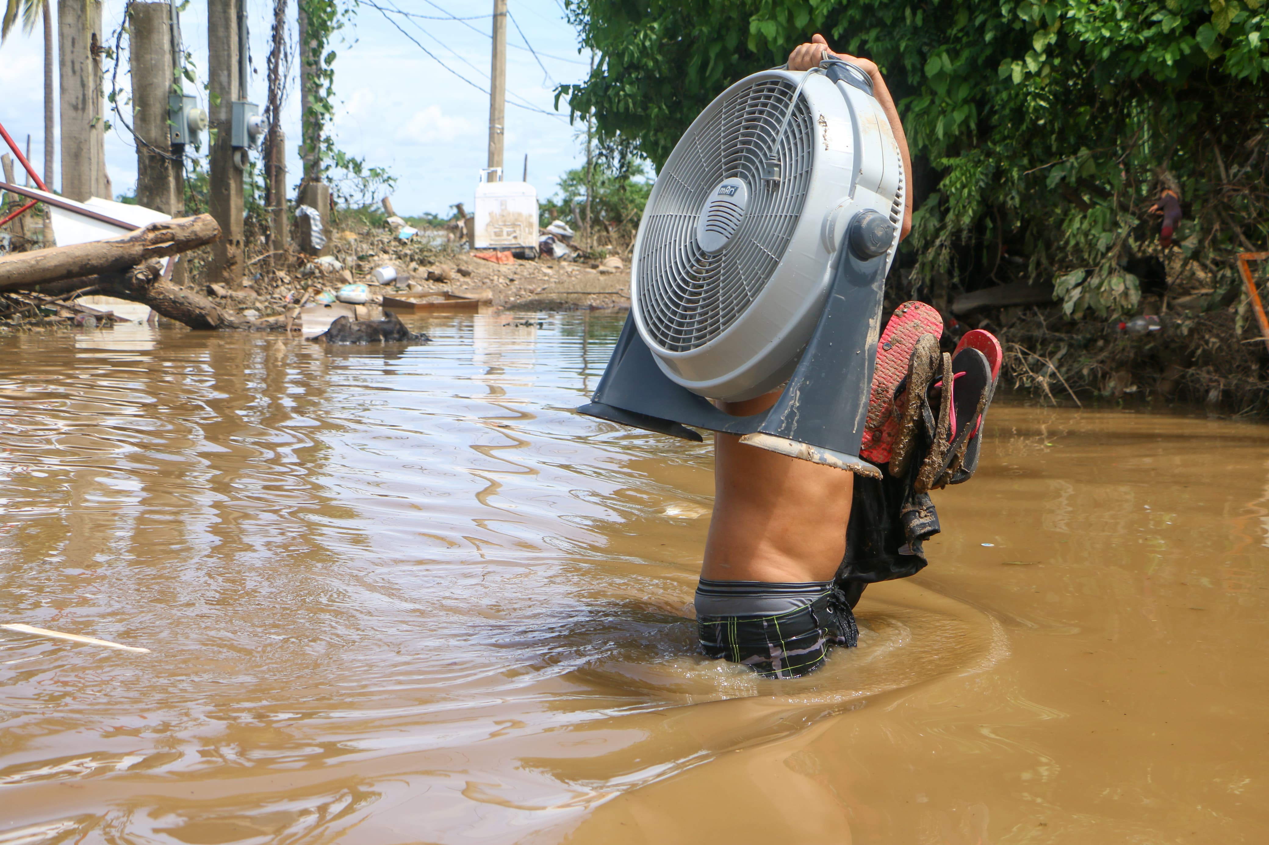 Otorgarán apoyos de 8 mil pesos a damnificados por Huracán John
