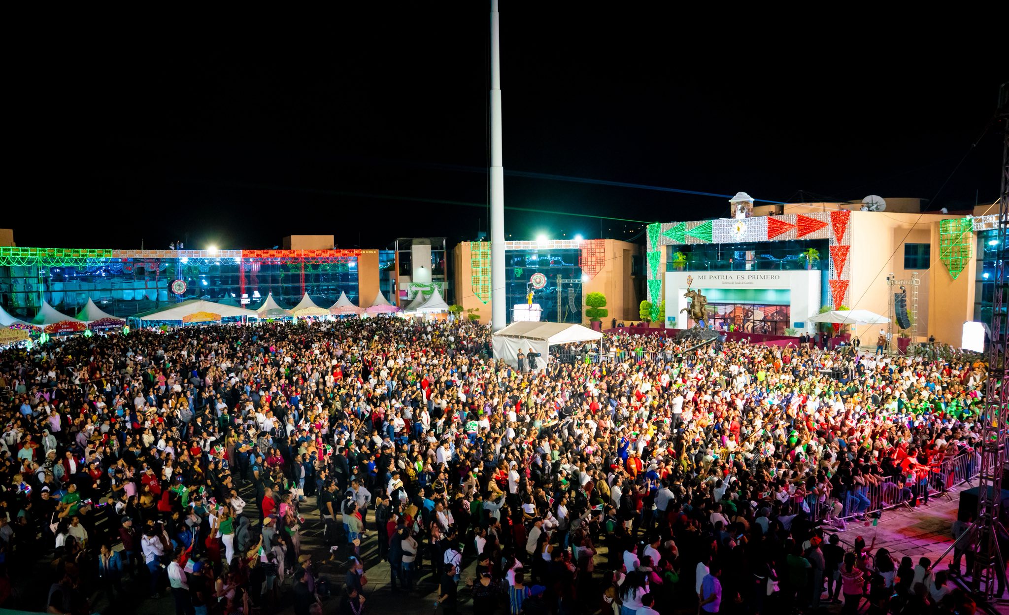 Guerrero celebra el 215 aniversario de la Independencia con fiesta multitudinaria en Chilpancingo