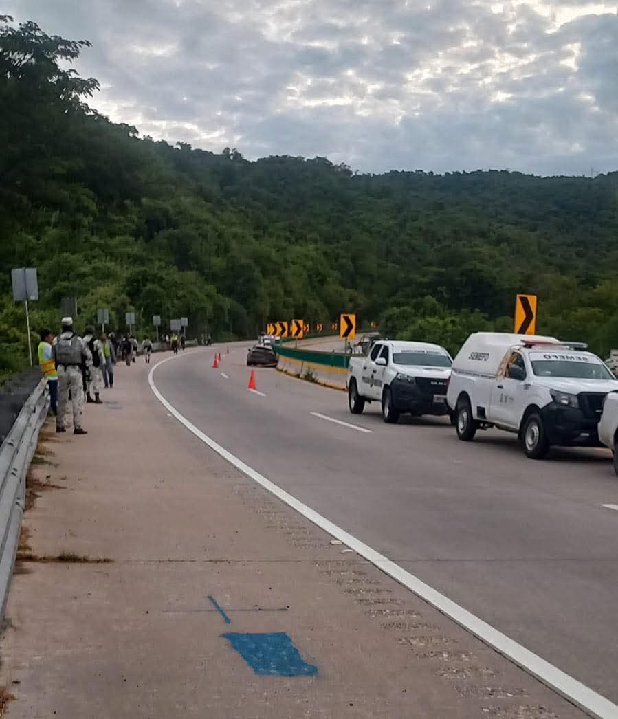 Enfrentamiento en la caseta de La Venta deja un presunto delincuente muerto en Acapulco