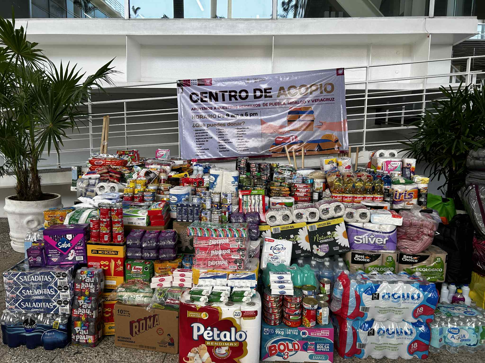 Guerrero instala centros de acopio en Acapulco y Chilpancingo para apoyar a estados afectados por lluvias