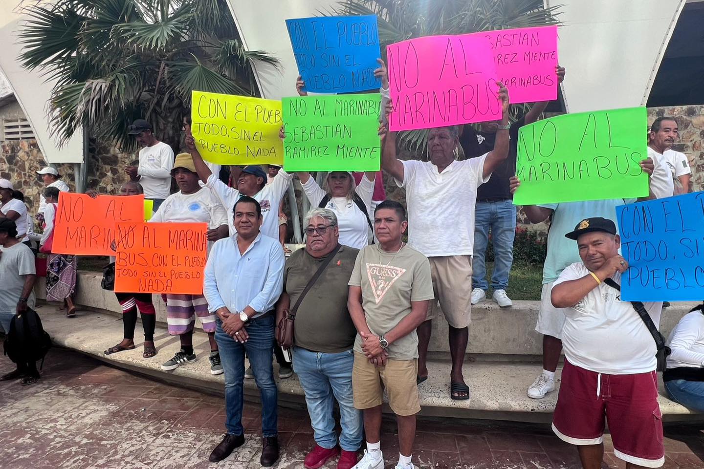 Prestadores de servicios turísticos acudirán al arranque del Marinabus en Acapulco, pese a no ser invitados