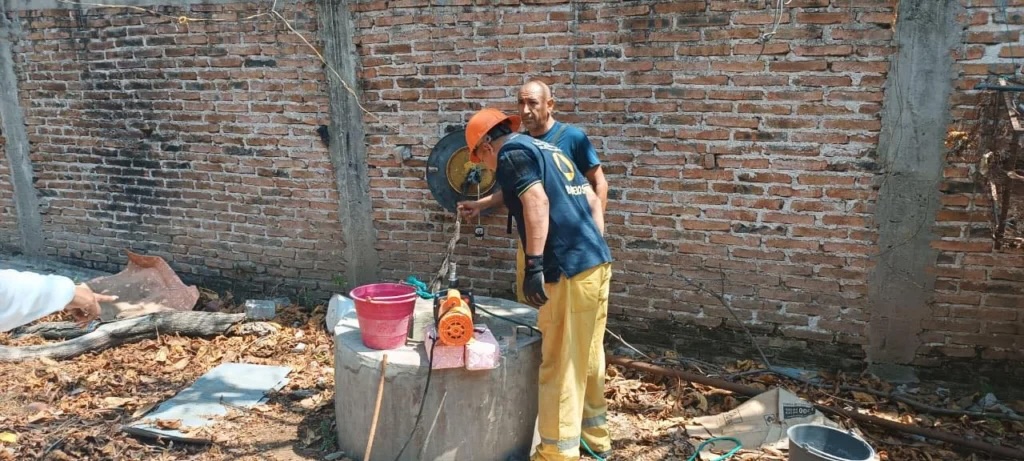 Detectan gasolina en pozos de agua en Iguala; Protección Civil y Pemex investigan riesgo sanitario