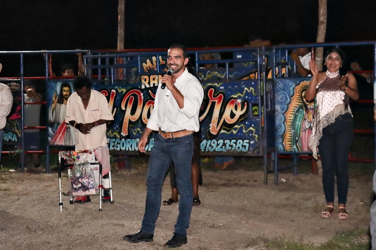 Diego Radilla apadrina el tradicional Jaripeo en la Feria de San Antonio de Padua en Acapulco